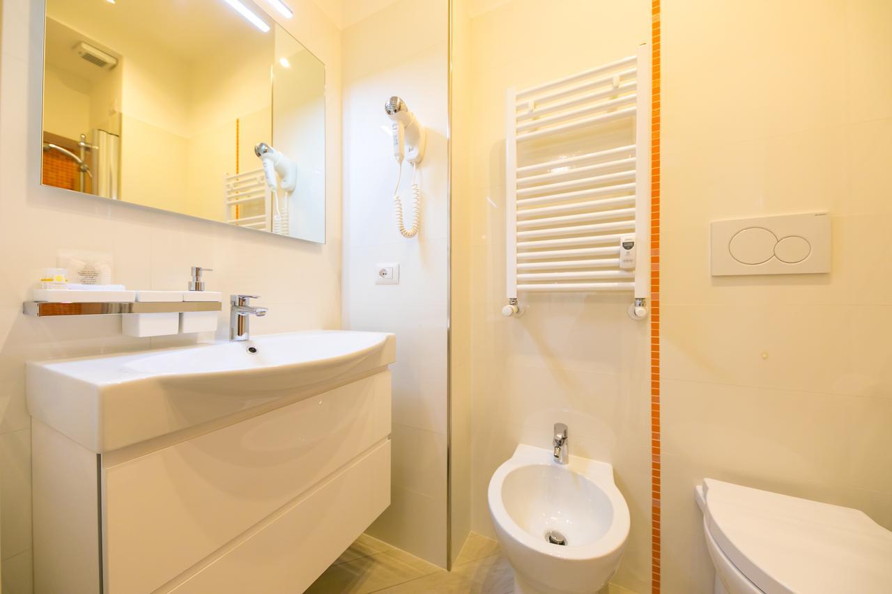 Suites Roma Tiburtina Elegance エクステリア 写真